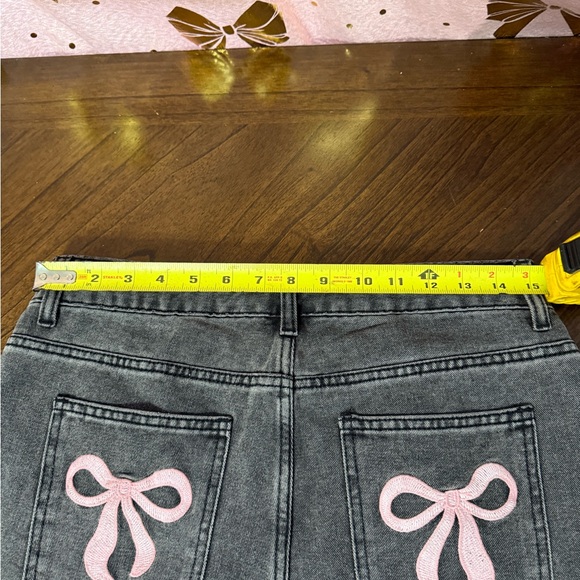 Women’s Gray Washed Jeans with Pink Bow Pocket Embroidery wide leg size m - Picture 4 of 7
